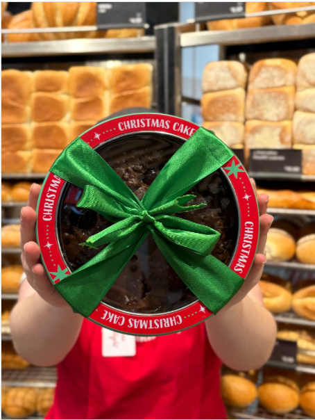 Large Traditional Christmas Cake